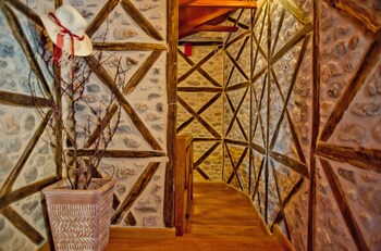 archontiko hatzipanayiotis