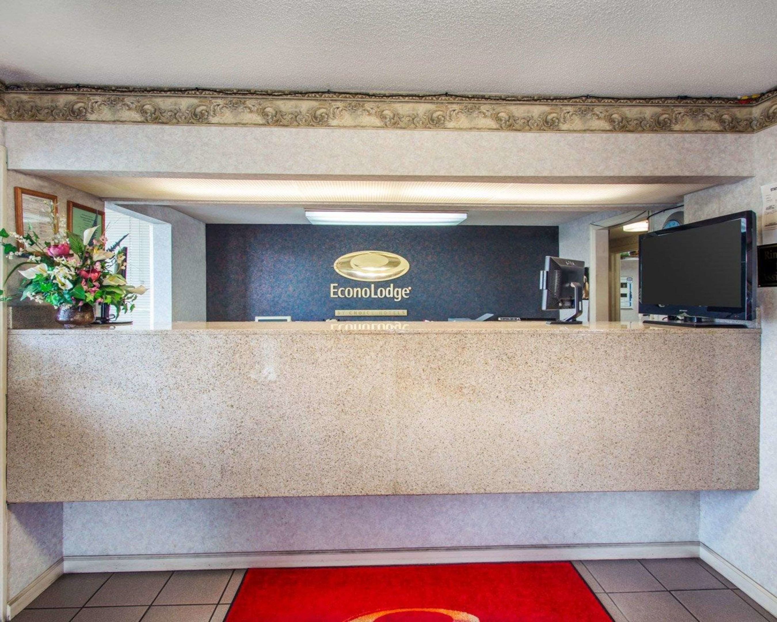 econo lodge troy