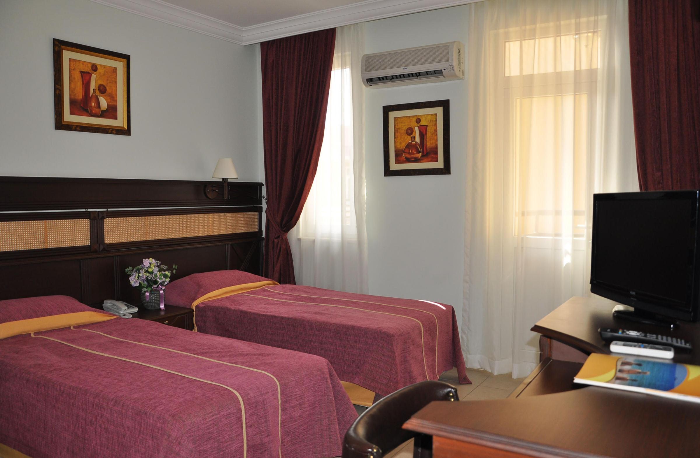 kleopatra ada hotel
