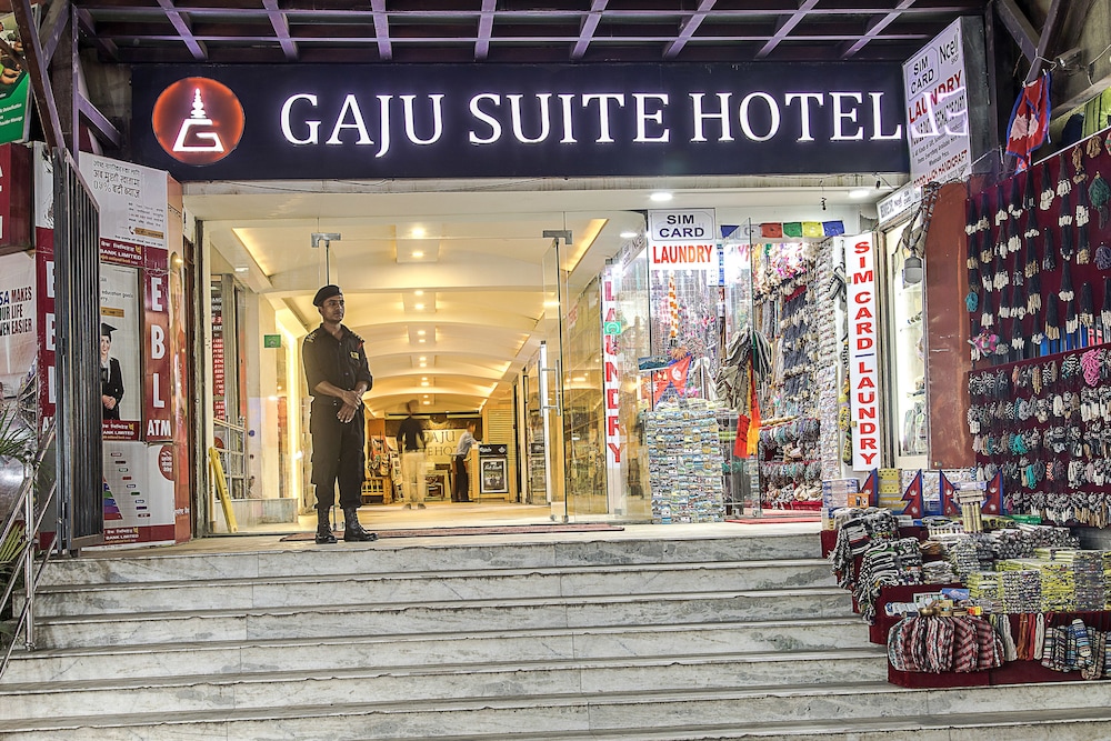 gaju suite hotel