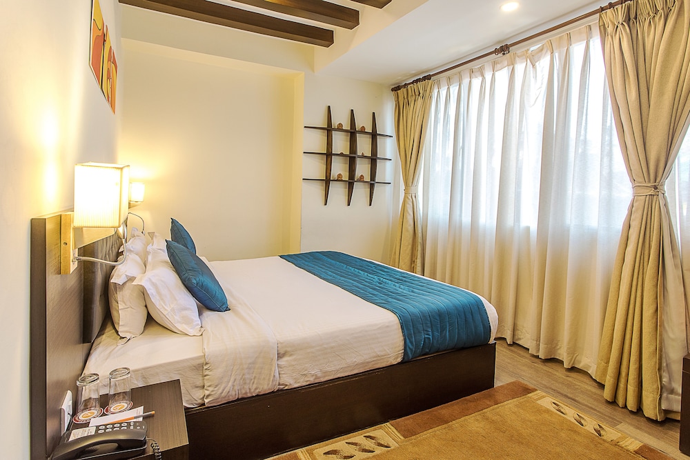 gaju suite hotel
