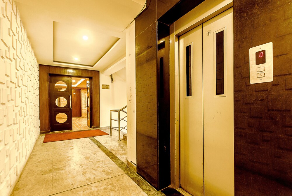 gaju suite hotel