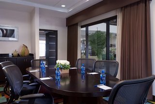 spark by hilton houston bush intercontinental airport