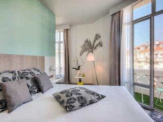 Ibis Styles Nice Centre Gare,Centre Ville-Gare>>Beaulieu-Sur-Mer,3 star