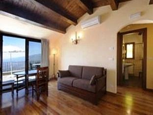 Borgo Medievale,Messina>>Castelmola,1 star