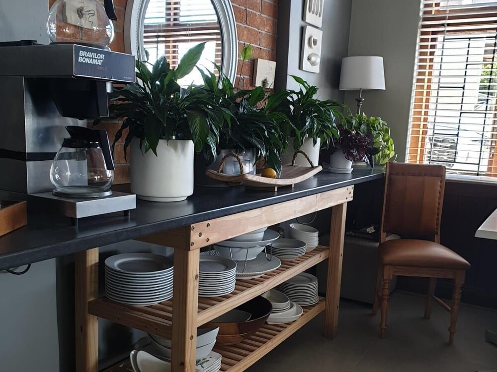 leeuwenzee guest house