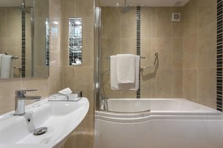 Park Inn By Radisson Shannon Airport,Shannon>>County Clare,3 star
