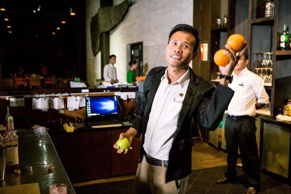 eskala hotels and resorts ngwe saung