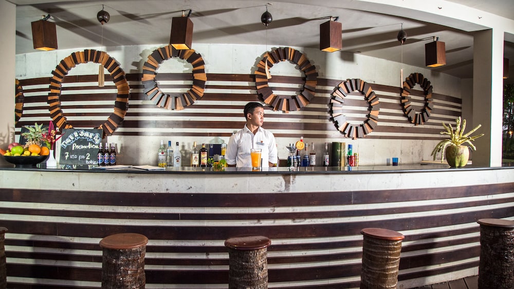 eskala hotels and resorts ngwe saung