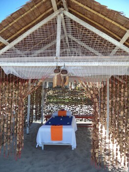 eskala hotels and resorts ngwe saung