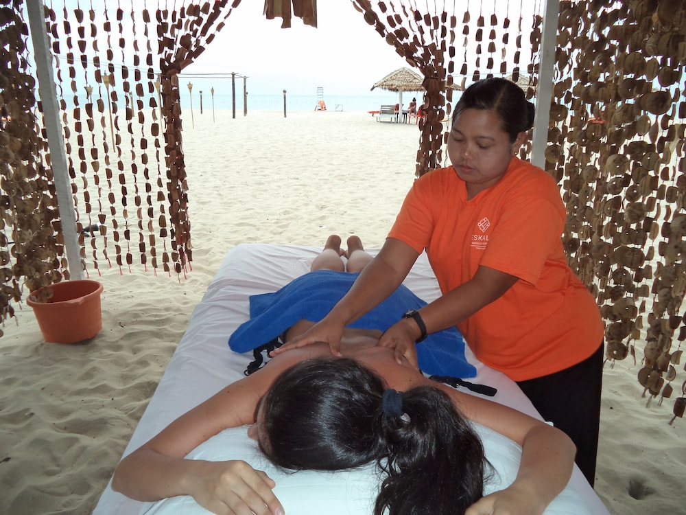 eskala hotels and resorts ngwe saung
