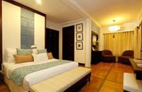 white house beach resort