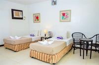 white house beach resort