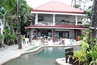 white house beach resort