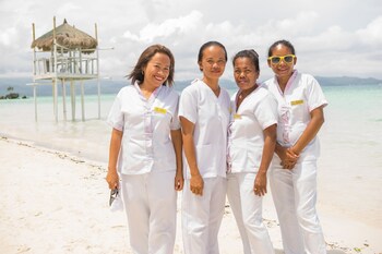 white house beach resort