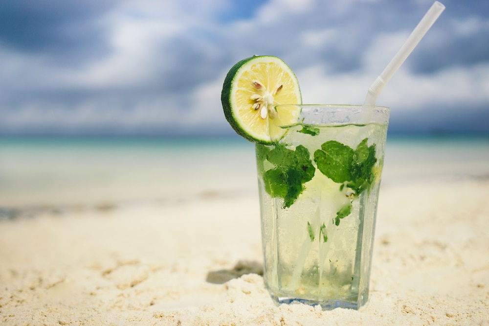 white house beach resort