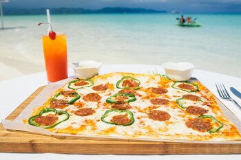 white house beach resort