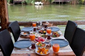 agva gizemli nehir hotel