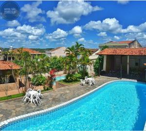 Hotel São Francisco,Santana Do Sao Francisco>>Penedo,2 star