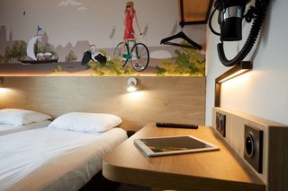 kyriad direct orleans la chapelle st mesmin