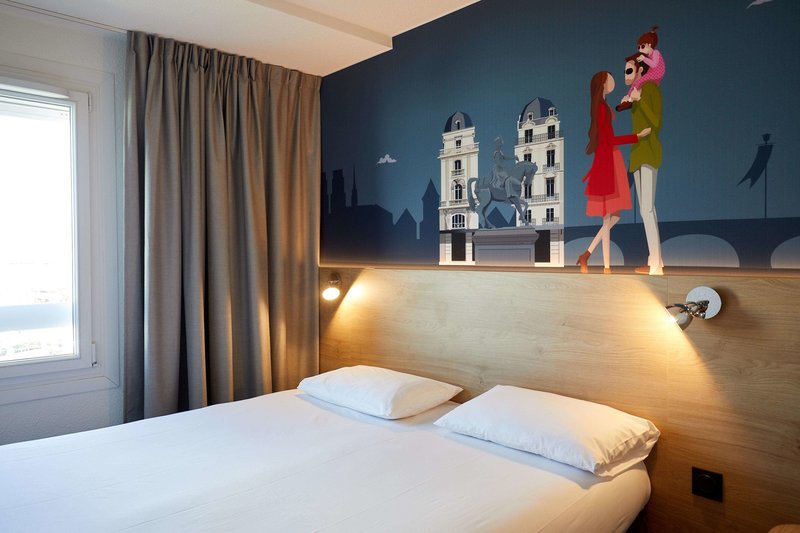 kyriad direct orleans la chapelle st mesmin