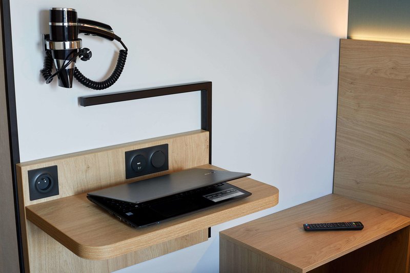 kyriad direct orleans la chapelle st mesmin