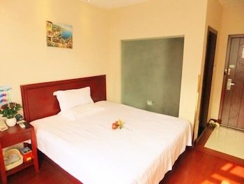 greentree inn nantong haimen bus statian shell hotel