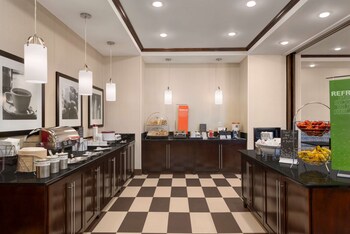 hampton inn and suites lavonia