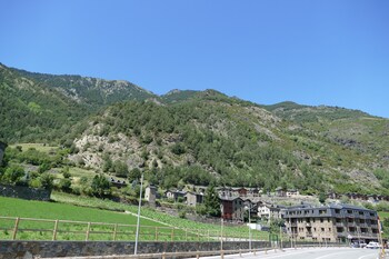 pierre and vacances andorra la tulipa