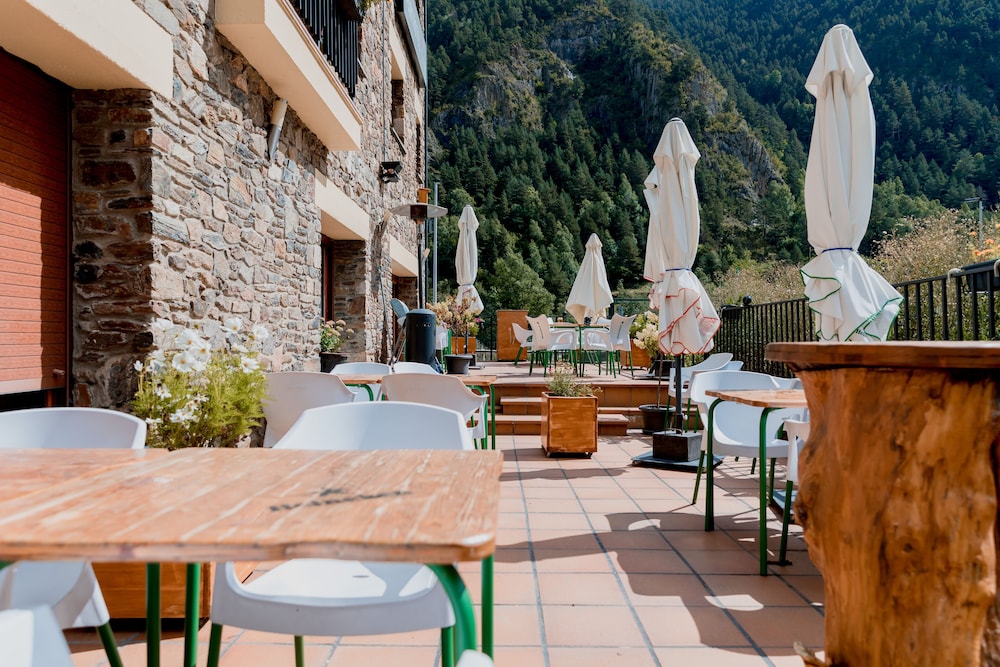 pierre and vacances andorra la tulipa