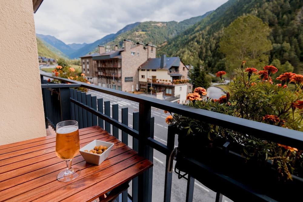 pierre and vacances andorra la tulipa