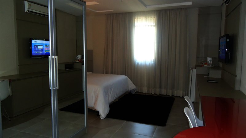 mondrian suite hotel