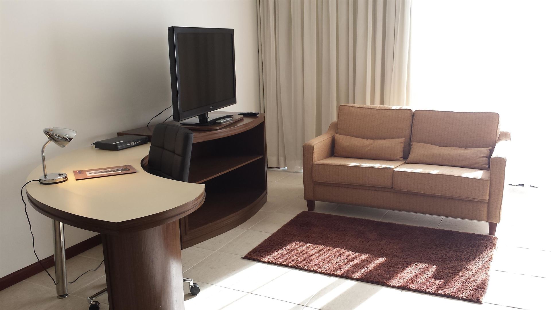 mondrian suite hotel