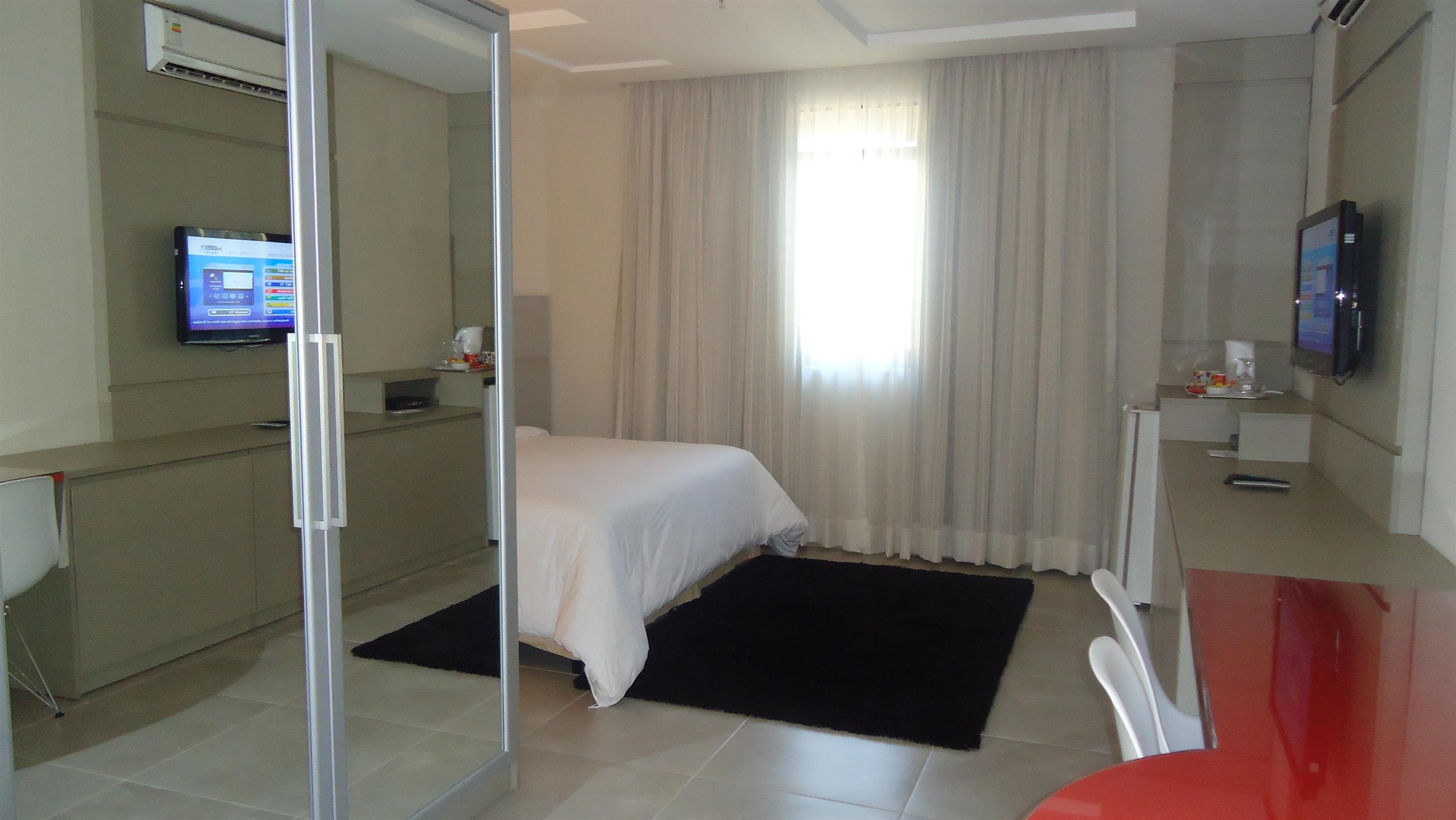 mondrian suite hotel