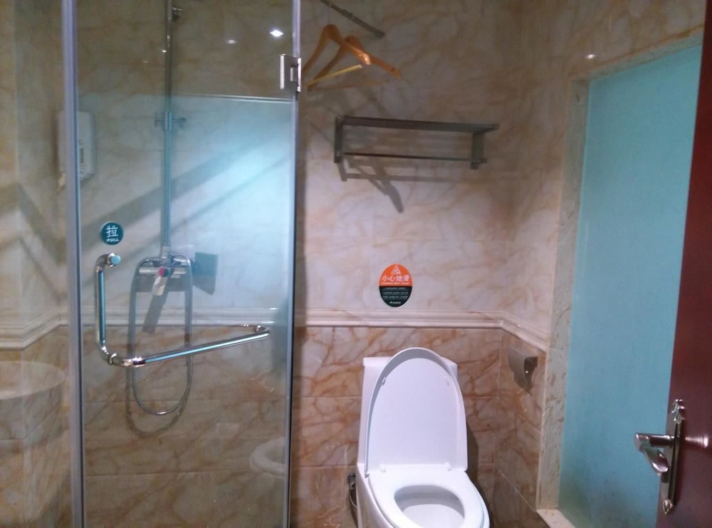 greentree inn guangzhou chimelong paradise yuangang metro station hotel