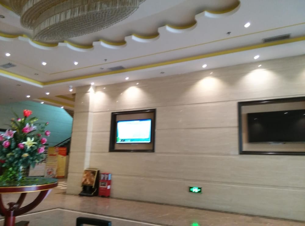 greentree inn guangzhou chimelong paradise yuangang metro station hotel