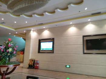 Greentree Inn Guangzhou Chimelong Paradise Yuangang Metro Station Hotel,In Guangzhou (Panyu),3 star