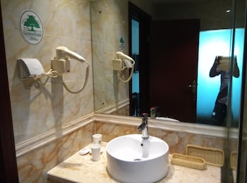 greentree inn guangzhou chimelong paradise yuangang metro station hotel
