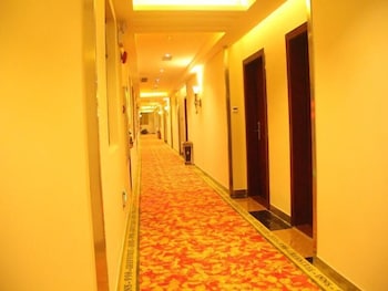 greentree inn guangzhou chimelong paradise yuangang metro station hotel