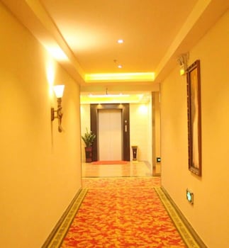 greentree inn guangzhou chimelong paradise yuangang metro station hotel