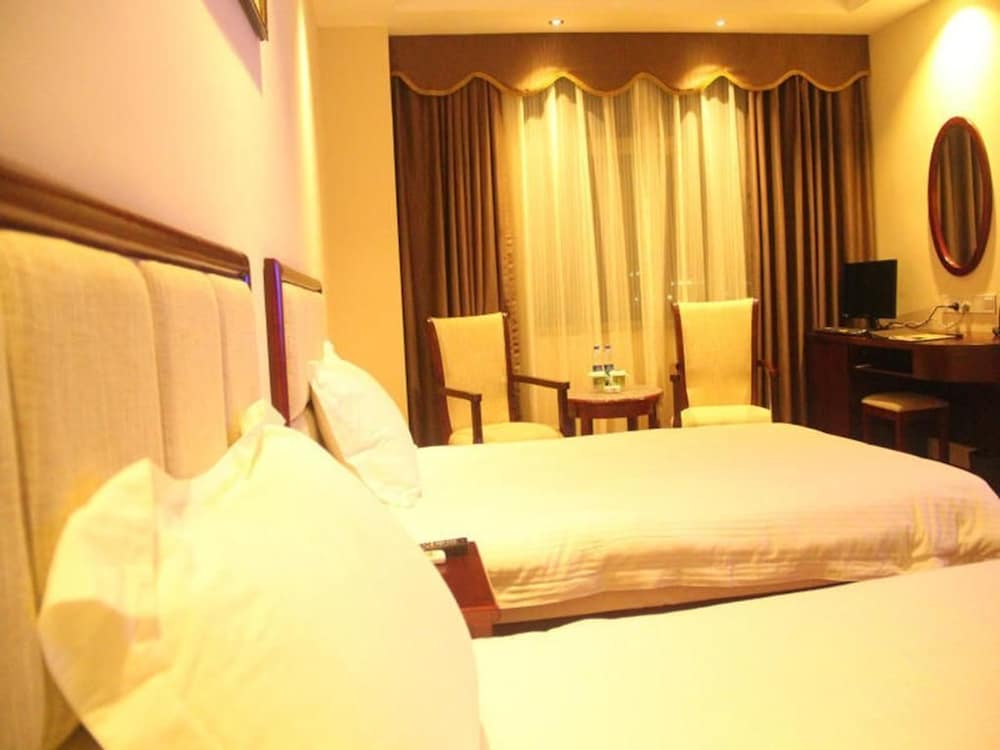 greentree inn guangzhou chimelong paradise yuangang metro station hotel