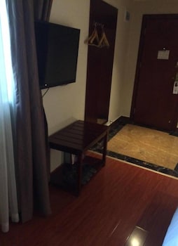 greentree inn guangzhou chimelong paradise yuangang metro station hotel