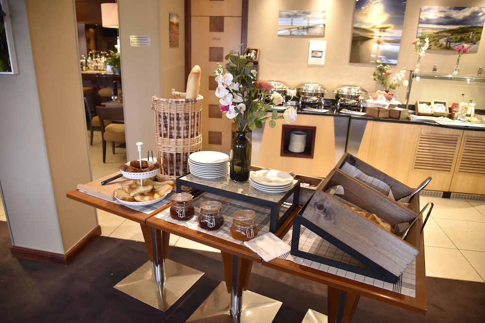 holiday inn calais by ihg