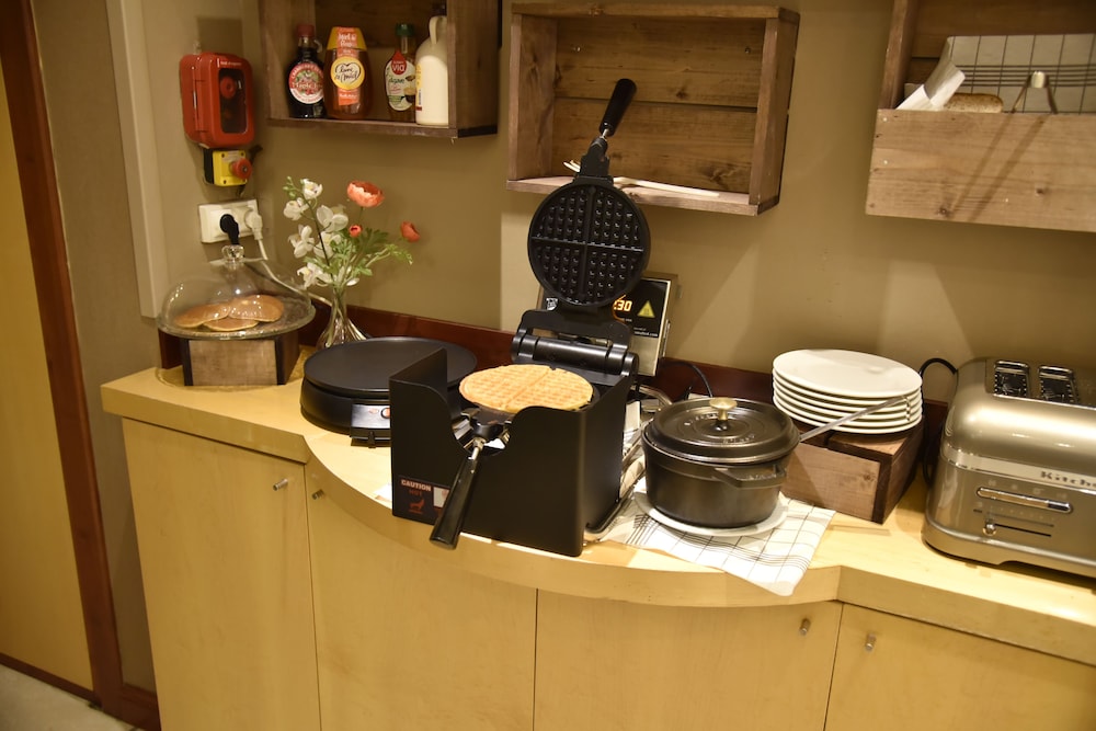 holiday inn calais by ihg