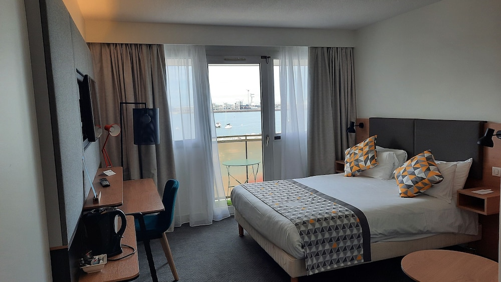 holiday inn calais by ihg