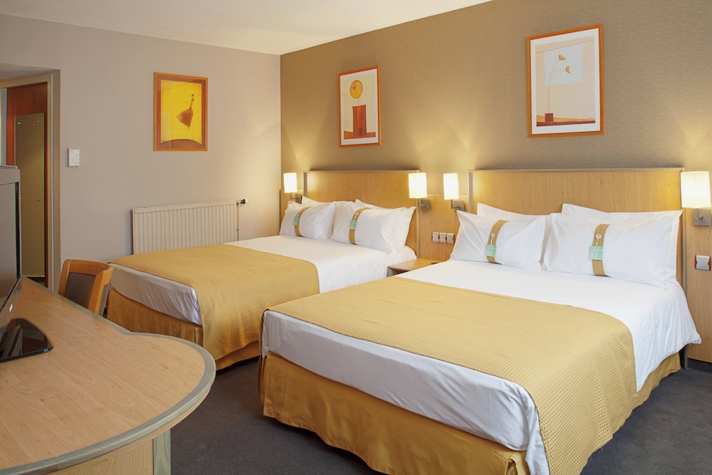 holiday inn calais by ihg