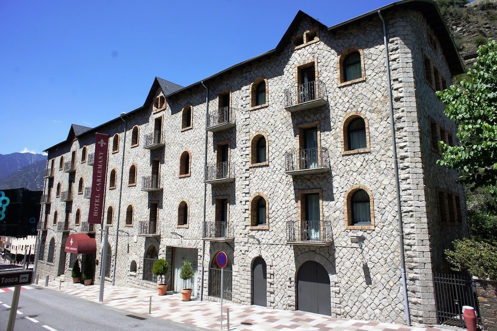 hotel spa termes carlemany