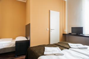 apple city hotel
