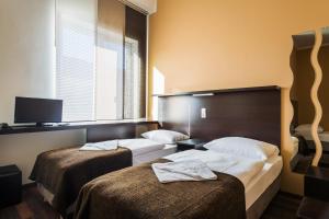 apple city hotel
