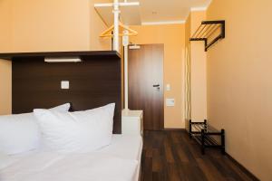 apple city hotel